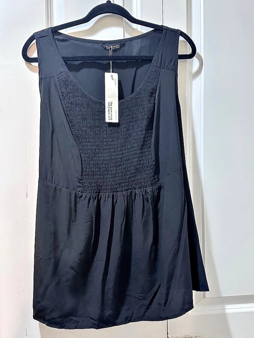 BloomChic Plus Size XL Smocked Black Tank Top us14-16